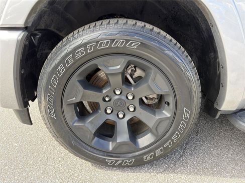 Used 2025 RAM 1500 Big Horn AWD/4WD image 10