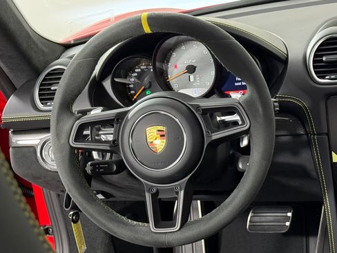 Certified 2022 Porsche 718 Cayman GT4 image 18