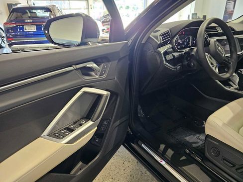 New 2025 Audi Q3 2.0T Premium w/ Convenience Package image 21