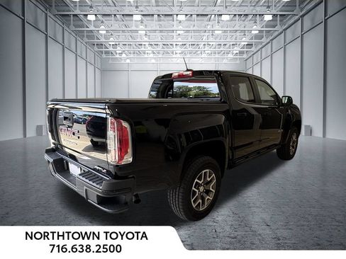 Used 2022 GMC Canyon AT4 AWD/4WD image 30