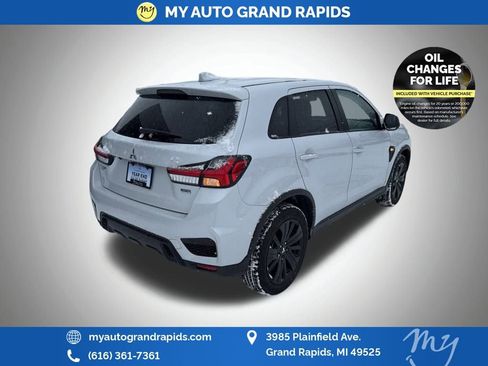Used 2025 Mitsubishi Outlander Sport LE AWD/4WD image 7