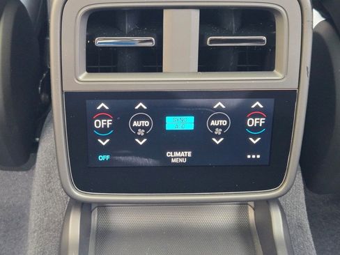 New 2026 Porsche Taycan image 32