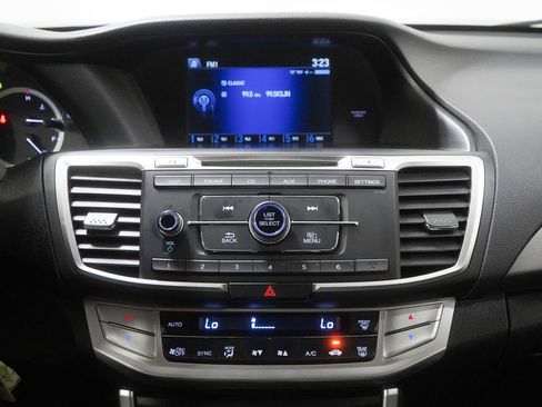 Used 2015 Honda Accord LX image 26