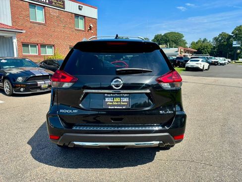 Used 2018 Nissan Rogue SL w/ Premium Package AWD/4WD image 7