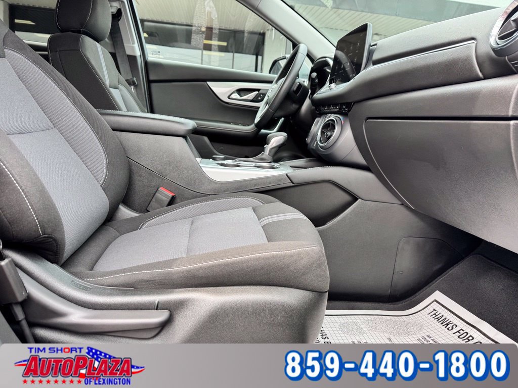 Used 2025 Chevrolet Blazer LT AWD/4WD image 50