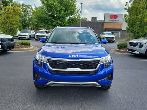 Certified 2023 Kia Seltos EX AWD/4WD image 2