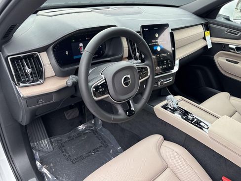 New 2026 Volvo XC90 B6 Ultra w/ Protection Package image 4