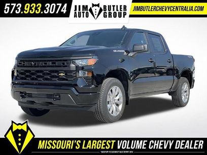New 2025 Chevrolet Silverado 1500 Custom w/ LPO, Dark Essentials Package
