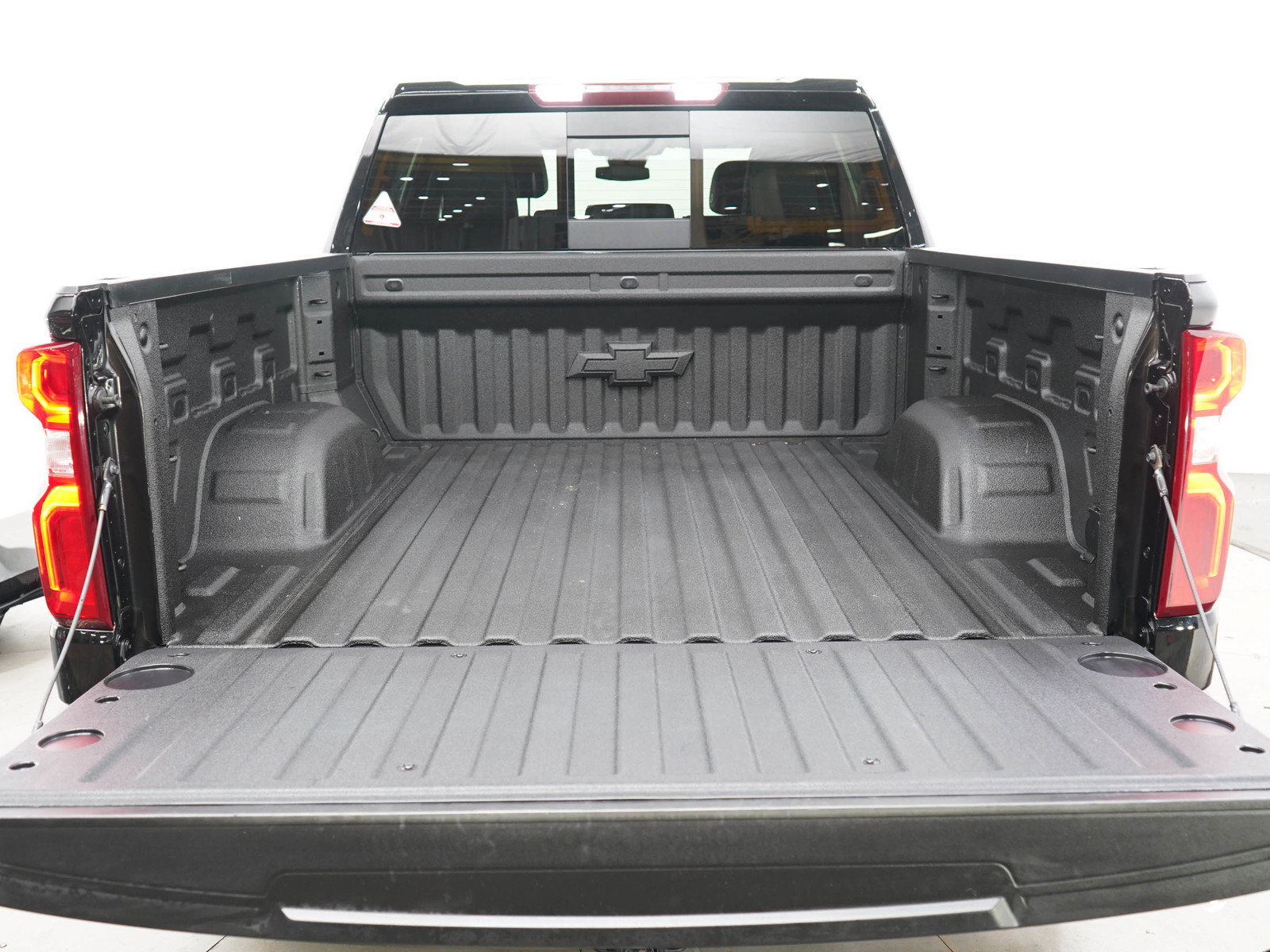 Used 2024 Chevrolet Silverado 1500 RST w/ Rally Edition AWD/4WD image 17