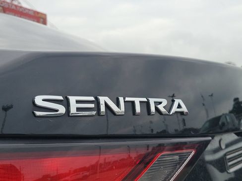 Used 2025 Nissan Sentra SV FWD image 5