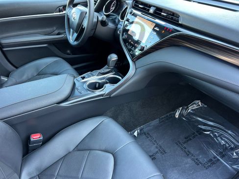 Used 2019 Toyota Camry XLE w/ Driver Assist Package FWD image 14