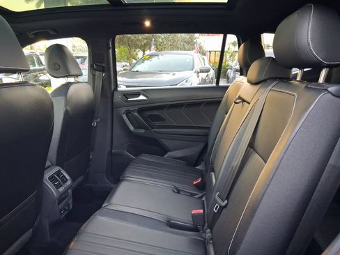 Used 2024 Volkswagen Tiguan SE R-Line FWD image 8