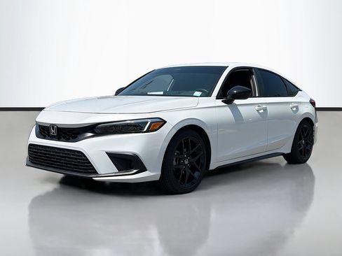 Used 2024 Honda Civic Sport image 2