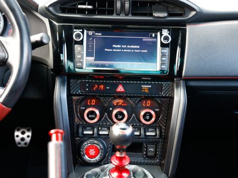 Used 2018 Subaru BRZ tS image 38