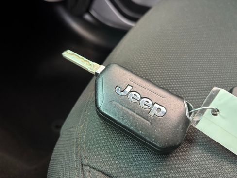 Used 2018 Jeep Wrangler Unlimited Sport image 27