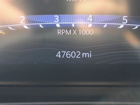 Used 2023 Jeep Grand Cherokee Laredo w/ Luxury Tech Group I RWD image 23