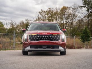 Used 2025 Kia Carnival video 2