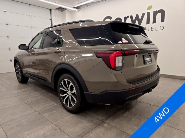 New 2026 Ford Explorer ST-Line AWD/4WD image 3