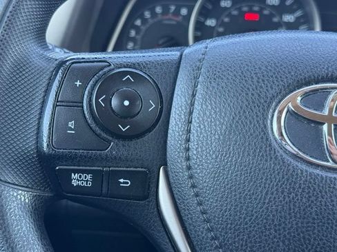 Used 2015 Toyota RAV4 LE FWD image 26