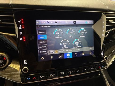 Used 2022 Jeep Wagoneer Series III image 45