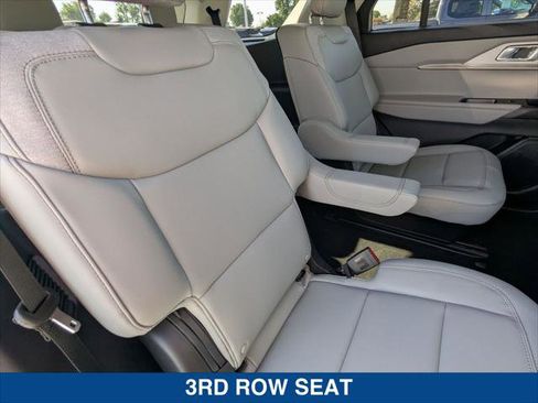 New 2026 Ford Explorer Active image 19