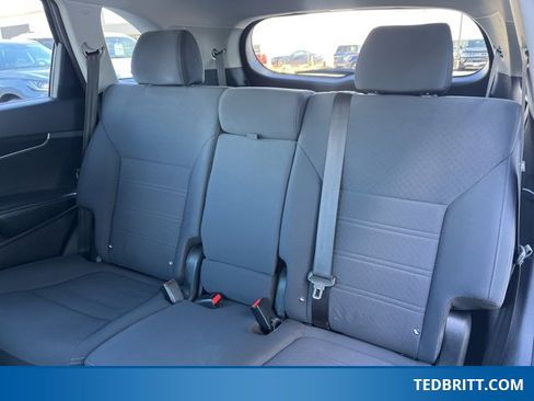 Used 2019 Kia Sorento LX image 13
