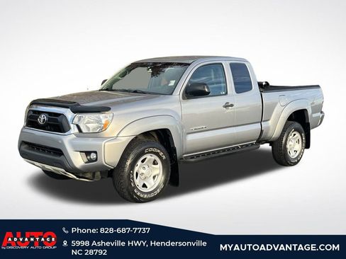 Used 2015 Toyota Tacoma 4x4 Access Cab V6 image 1