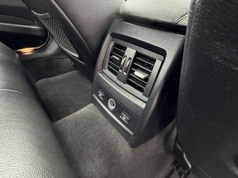 Used 2015 BMW 328i xDrive Sedan AWD/4WD image 11
