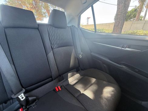 Used 2025 Toyota Camry LE FWD image 33