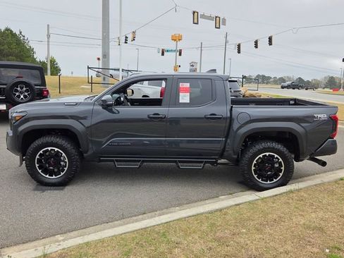 New 2026 Toyota Tacoma TRD Off-Road image 4
