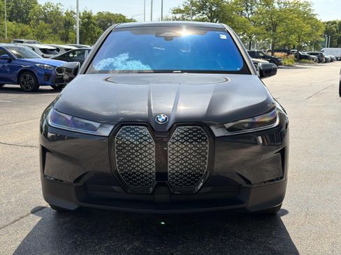 Used 2024 BMW iX xDrive50 w/ Convenience Package AWD/4WD image 2