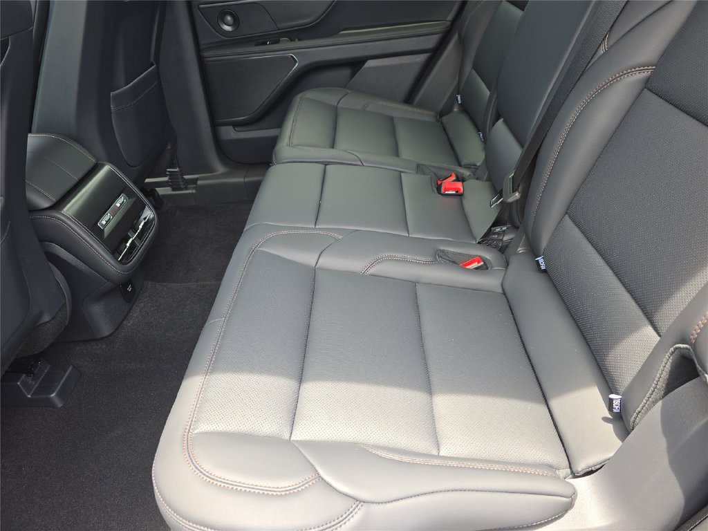 New 2026 Lincoln Nautilus Premier w/ Equipment Group 102A AWD/4WD image 13