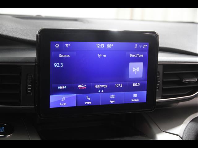Certified 2022 Ford Explorer XLT w/ Equipment Group 202A AWD/4WD image 11