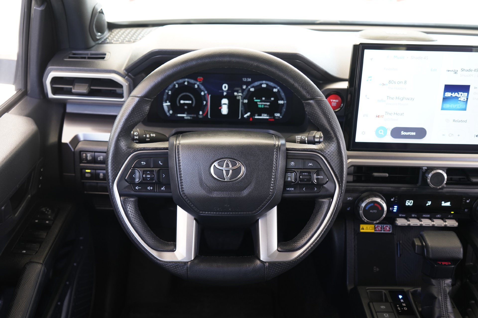 Used 2025 Toyota 4Runner TRD Off-Road Premium AWD/4WD image 30