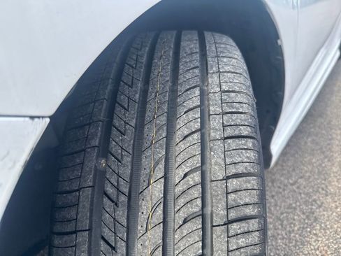 Used 2019 Toyota Camry SE image 41