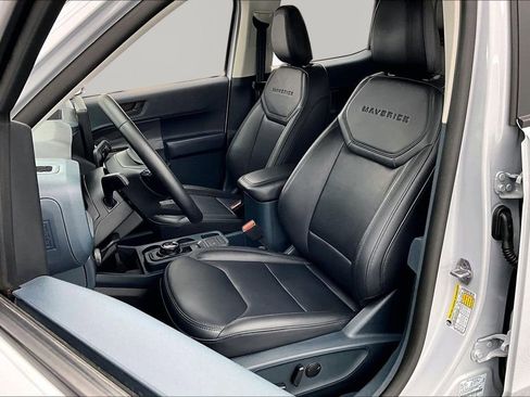 Certified 2025 Ford Maverick Lariat w/ Black Appearance Package AWD/4WD image 26