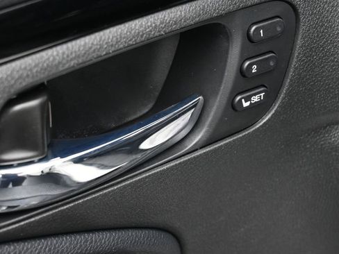 Used 2018 Honda Pilot Elite image 17