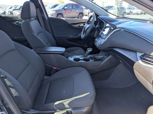 Used 2023 Chevrolet Malibu LT FWD image 34