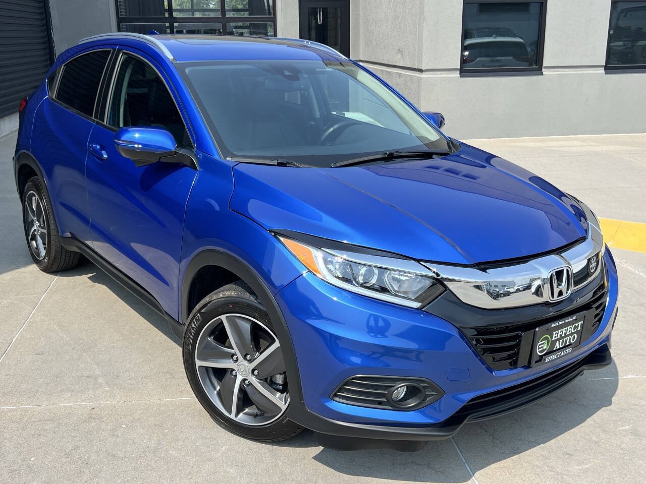 Used 2022 Honda HR-V EX-L image 6