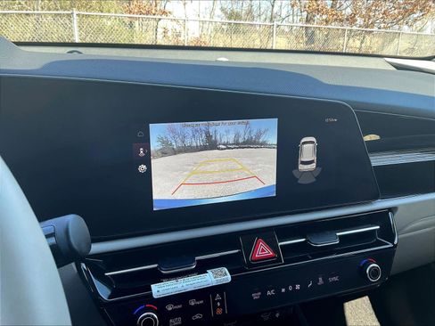 Used 2023 Kia Niro Wind w/ Wind Preserve Package FWD image 19