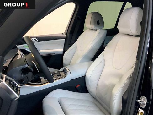 New 2026 BMW X5 xDrive50e w/ M Sport Package image 1