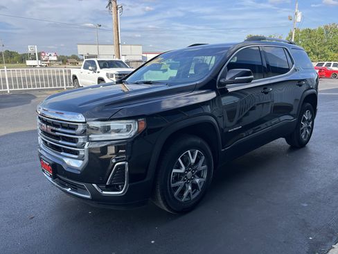 Used 2023 GMC Acadia SLT w/ Technology Package image 1