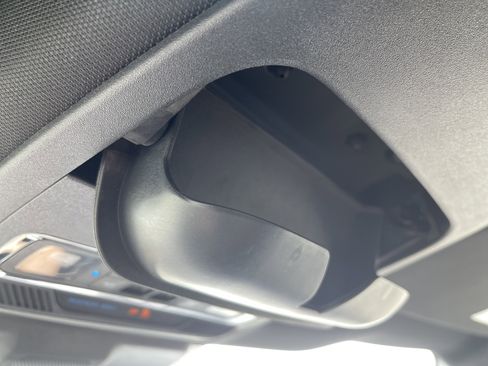 Used 2022 Ford F150 Platinum w/ Equipment Group 701A High image 32