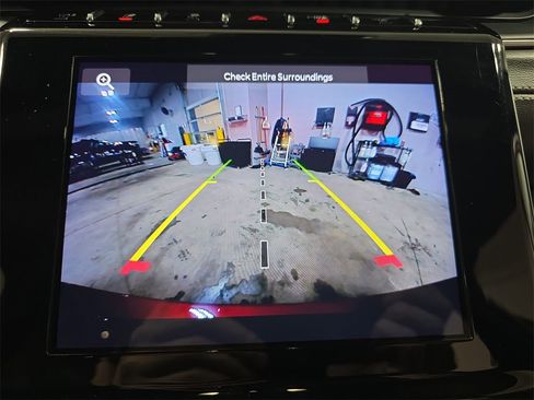 Used 2024 Jeep Grand Cherokee Altitude image 23