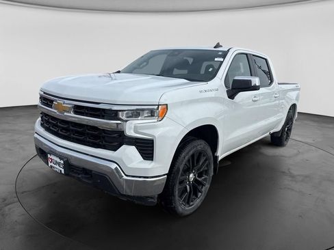 Used 2025 Chevrolet Silverado 1500 LT w/ Work Truck Package AWD/4WD image 4