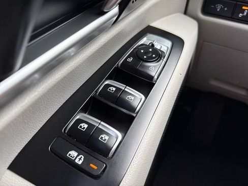 Used 2022 Kia Telluride S AWD/4WD image 27