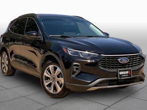 Certified 2025 Ford Escape Platinum AWD/4WD image 3