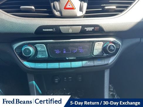 Used 2019 Hyundai Elantra GT w/ Style Package 02 image 18