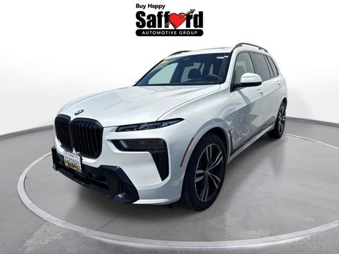 Used 2026 BMW X7 xDrive40i w/ M Sport Package AWD/4WD image 1