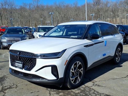 New 2026 Lincoln Nautilus Premier w/ Equipment Group 102A image 3